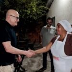 Famílias recebem Pivetta e relatam melhoria no recebimento de água em Várzea Grande