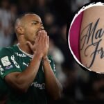 Torcedor do Botafogo revela quanto gastou em tatuagem com nome de Marlon Freitas, nega arrependimento e afirma: ‘Quase tatuei o Textor’
